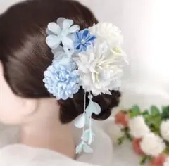 青白い花の髪飾りセット 4点
