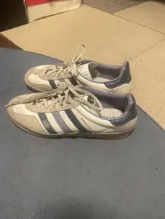 adidas GAZELLE スニーカー