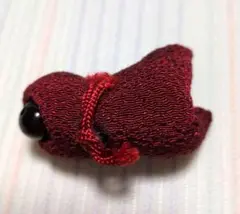 ちりめん細工　和風ブローチ　ハンドメイド