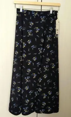 【新品タグ付】ロペピクニック　花柄ネイビー スカート サイズ38　定価4990円
