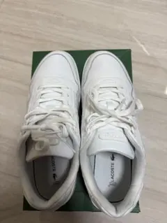 LACOSTE ホワイト スニーカー