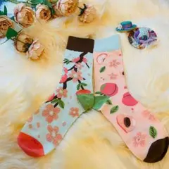 復活！靴下 四つ葉のクローバー非対称ソックス プレゼントやお揃いでも