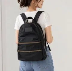 MARC BY MARC JACOBS マークバイ リュック 黒 ゴールド金具