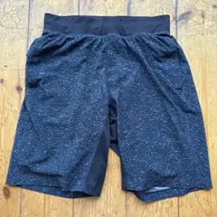 LULULEMON ルルレモン　メンズ　ヨガショートパンツ