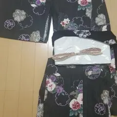 シックな黒地の浴衣　4点セット　試着のみ