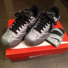 ナイキ コルテッツ SE ティエンポパック メタリッククールグレー