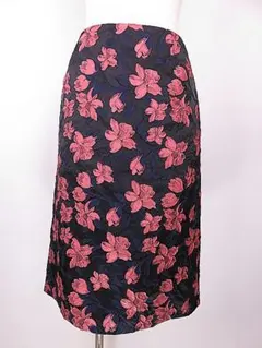【値下げ】TALBOTS タルボット　タイトスカート　ピンク　花柄　10/LLのサムネイル