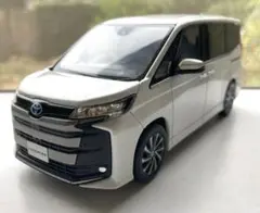 美品】ルーミー後期 カラーサンプル レーザーブルークリスタルシャイン