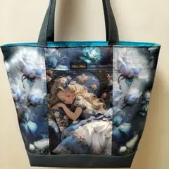 ハンドメイドトートバッグ　両面に女の子パネル　ビッグサイズ