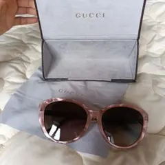 美品☆GUCCI　グッチ　サングラスのサムネイル