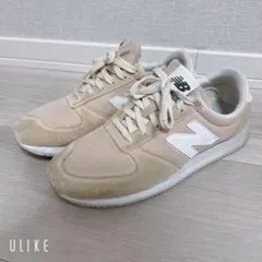 New Balance ベージュ スニーカー