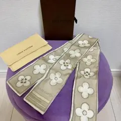 LOUIS VUITTON（ルイ・ヴィトン） スカーフ