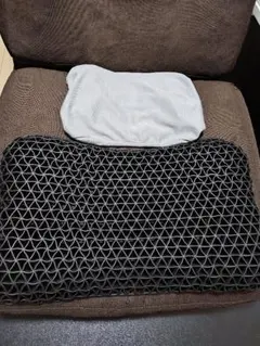 ヒツジのいらない枕 カバー付き グレー