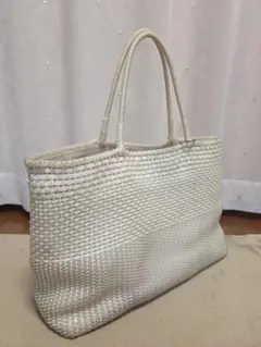 限定値下！美品⭐アンテプリマ イントレッチオ ラージ ワイヤーバッグ　ホワイトのサムネイル