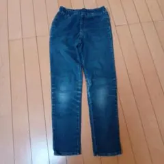 GU デニムブルー ストレートパンツ 140