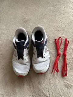 New Balance ハンゾー　ホワイト/ネイビー/レッド　20.5cm