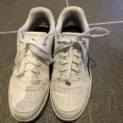 Puma ホワイト ローカットスニーカー