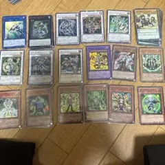 遊戯王　サイキック族カード大量まとめ売り　引退品のサムネイル