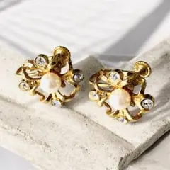 ⑦ 美品✨ヴィンテージ調 フラワーイヤリング パール×ラインストーン ゴールド