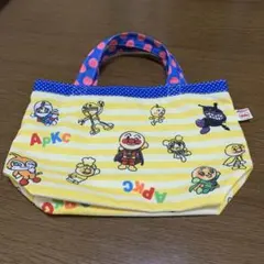 美品✨　アンパンマン　アンパンマンミュージアム　カラフルバック　かわいい