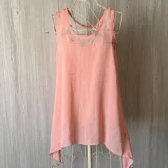 タンクトップ　チュニック　ピンク シフォン　キラキラ　ビジュー