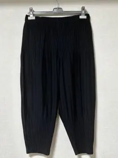 ISSEY MIYAKE プリーツ パンツブラック homme - メルカリ