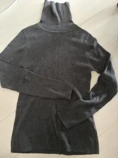 GU タートルネック