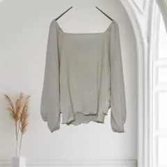 【mysty woman 】ミスティウーマンクリーム色 ルーズフィット シャツ