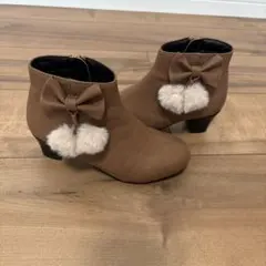リボンとファー付きショートブーツ19㎝のサムネイル