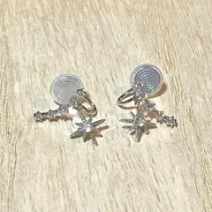 新品未使用/ジルコニアシャインイヤリング(シルバーカラー)