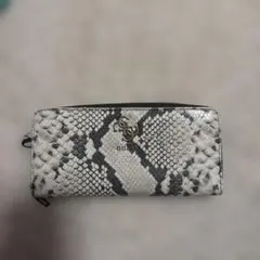 GUESS 長財布のサムネイル