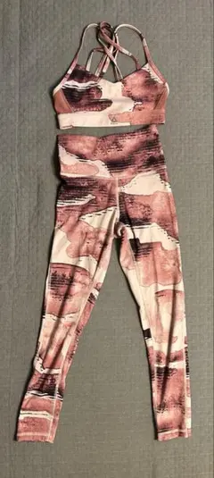 Reebok ヨガウェア トレーニングウェア