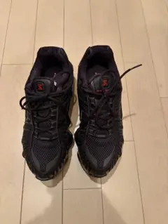NIKE Shox TL ブラック スニーカーのサムネイル