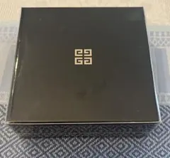 Givenchy ソワン ノワール UV コンパクトのサムネイル