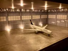 イエローラインガレージ・ネオ格納庫・ディスプレーBOX
