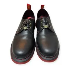 【美品】Dr.Martens イヤーオブラビット UK7 2023年限定　兎のサムネイル