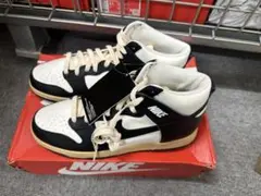 ダンクハイ スニーカー