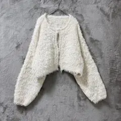 &.NOSTALGIA♡ショート丈 シャギーカーディガン モコモコ ホワイト Mのサムネイル