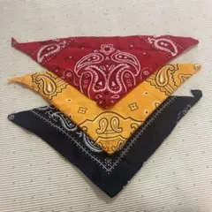 バンダナの布を使ったスタイ3枚セット 赤 黄色 黒