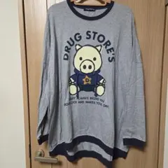 ドラッグストアーズ スタンディ プリント 長袖Tシャツ グレー
