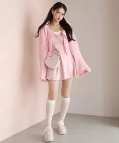 ピンク カーディガン　クロップド丈　ショート丈