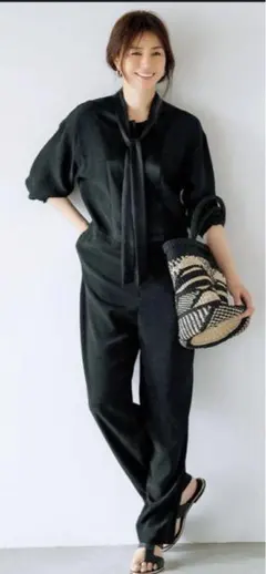 定価3.6万　loin. ロワン　オールインワン　ブラック　ボウタイ　井川遥