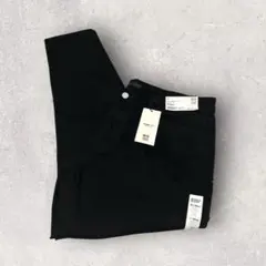 新品✨】UNIQLO ストレッチ スキニーフィット カラージーンズ W35のサムネイル