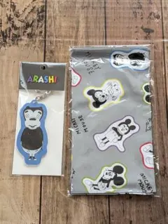 嵐 嵐を旅する展覧会 アクリルキーチェーン ＆ ハンカチ ミッキー 大野智