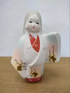 陶器製 日本人形 白い着物 子供 達磨 - メルカリ
