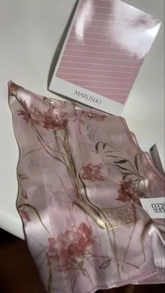 LUCIANO SOPRANI シルク100% 大判 スカーフ 花柄