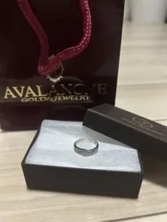 AVALANCHEパール ラインストーン リング - メルカリ