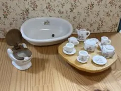 初期シルバニアファミリーの陶器製ミニチュアセット