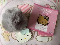 ハローキティ ふわふわファーチャームBOOK ギンガムリボン