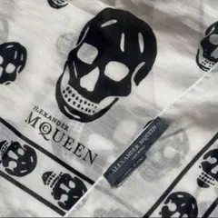 希少 Alexander McQUEEN 総柄ストール スカーフ スカル 花 希少 Alexander McQUEEN 総柄ストール スカーフ スカル 花 希少